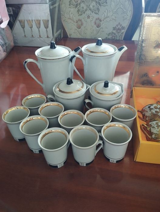 Сервиз чайник и мини кружечки
