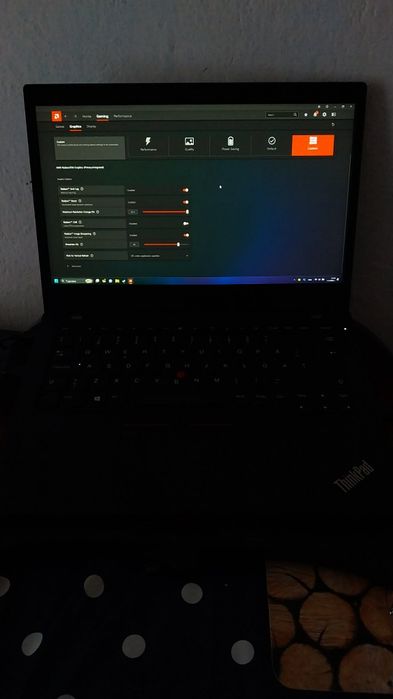 Lenovo 4K Ryzen 5 6 Ядра / 12 Нишки 16GB RAM SSD – Отличен за игри и р