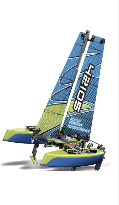 Lego Technic 42105 Catamaran