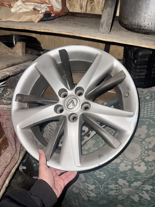 Диски 18  оригинал 5/114.3