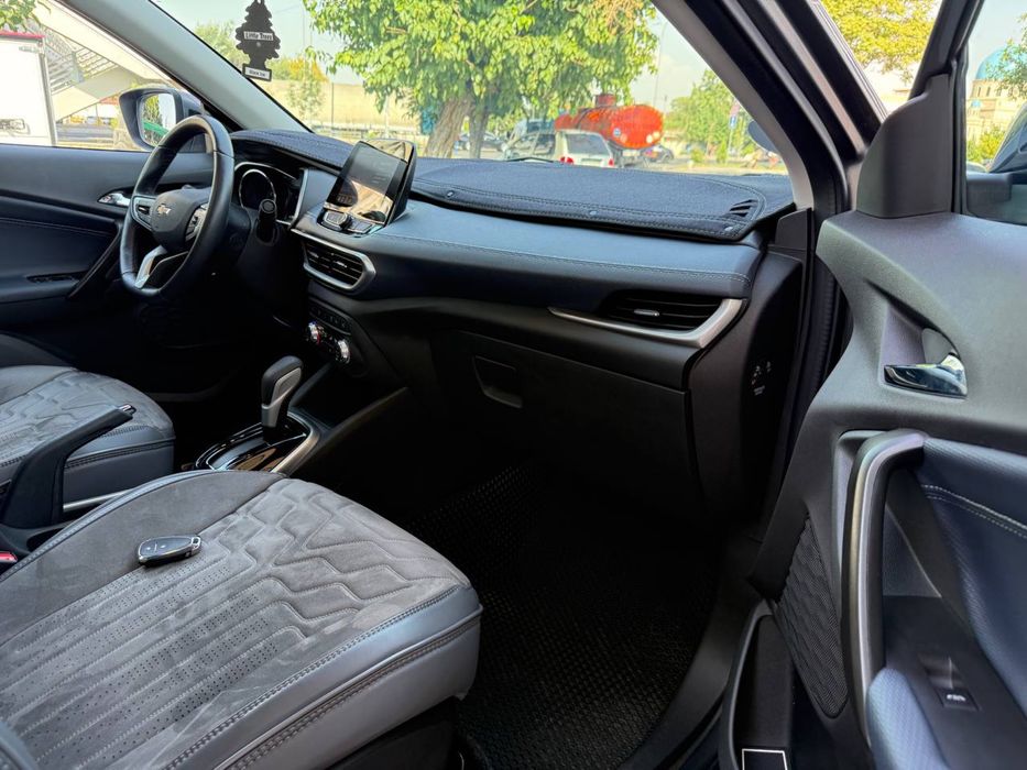 Продаётся Chevrolet Tracker 2 Premier Plus 2025 года