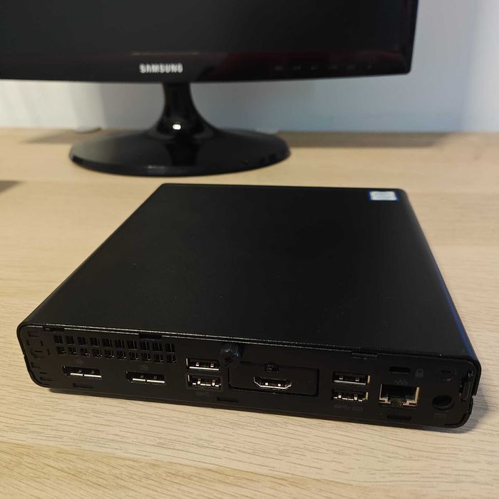 Kit PC complet HP – Ryzen 5 PRO / 8GB RAM / SSD NVMe + Monitor Samsung 22" Full HD + Tastatură & Mouse HP NOI