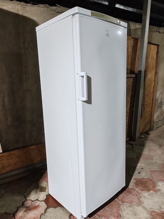 Продам морозильник lndesit б/у