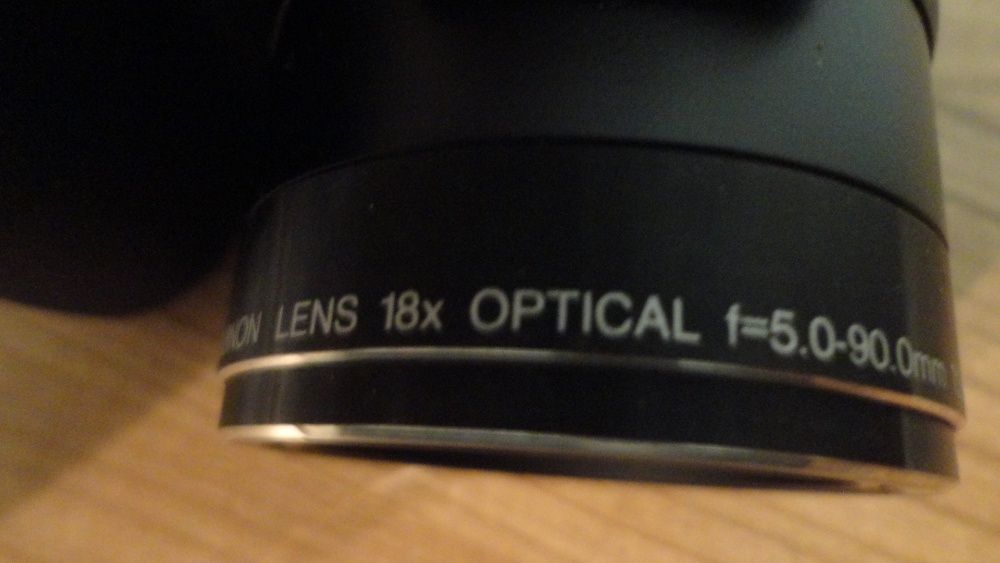 Цифров фотоапарат/Камера FUJIFILM FINEPIX S2960,14.0 MPx,,18x