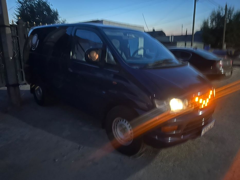 Продам Mitsubishi space gear 1999