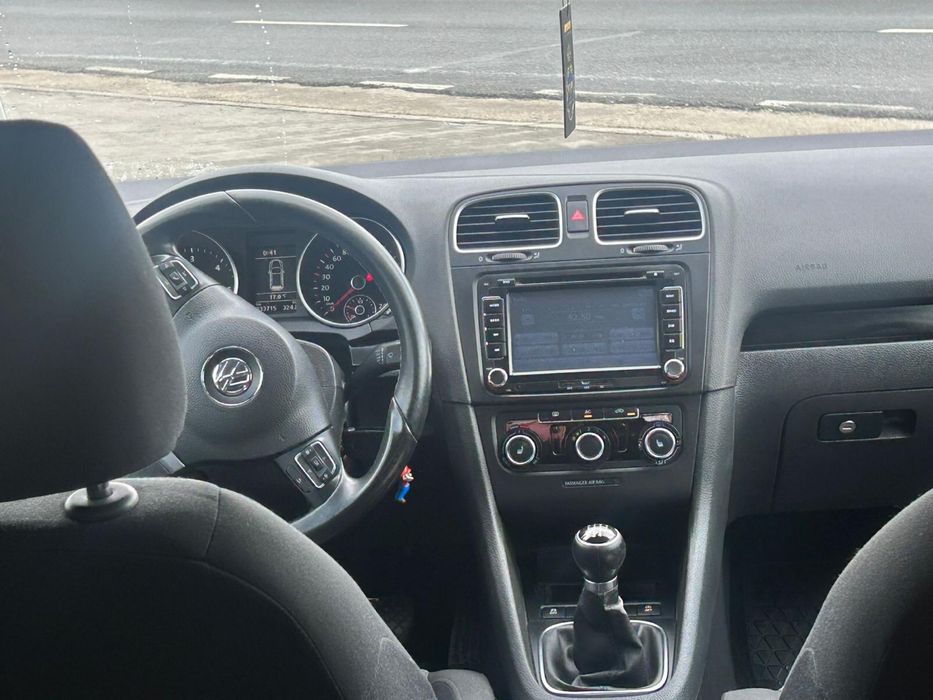 VOLKSWAGEN Golf 2012 — imagine 1