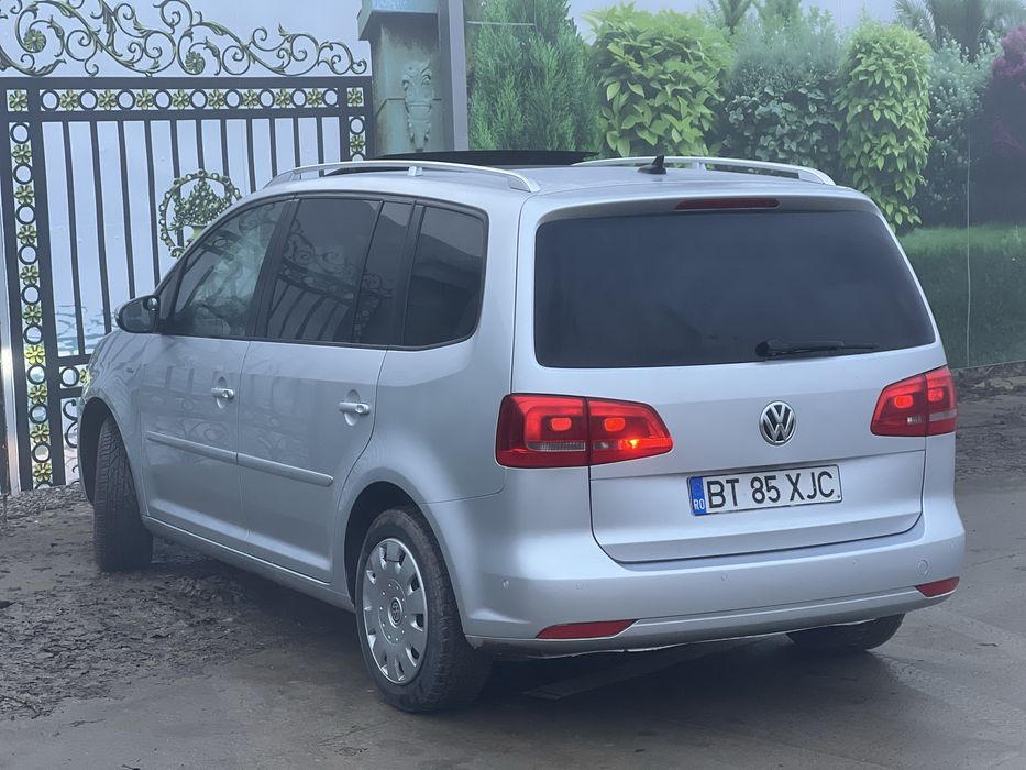VW Touran 140 TDI / 2013 / 7 Locuri / Panoramic / Park-Assist / Euro 5