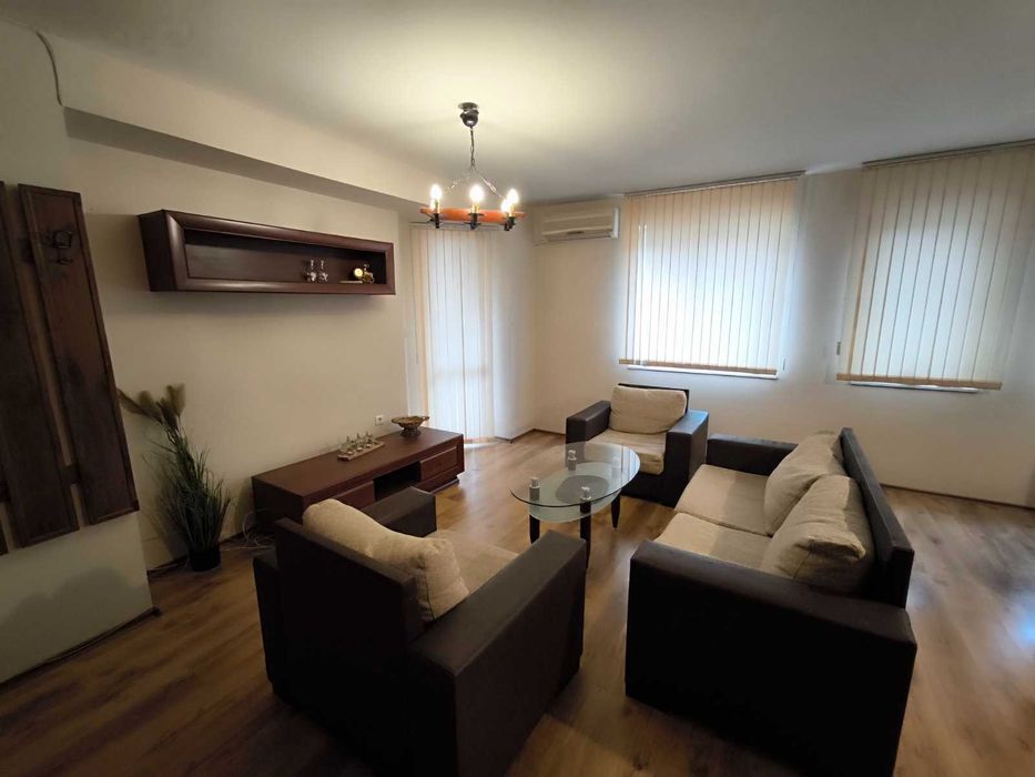 Дава се под наем Тристаен апартамент в Пловдив, Кършияка - 100 кв.м за 448.8 € - Снимка #3