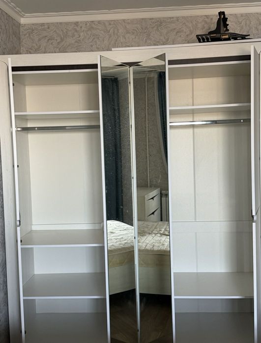 Продам спальный гарнитур