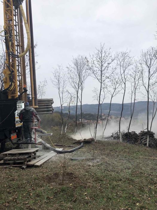 Сондажи за вода сондьорски услуги сондажи кладенец за вода Кълвача