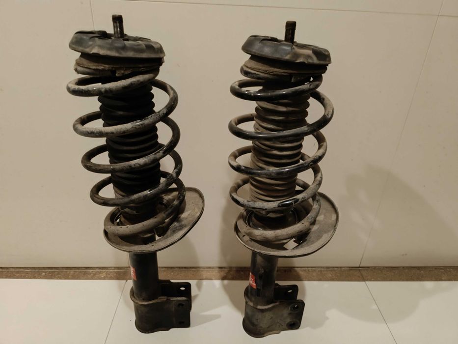 Пежо 5008 Амортисьори с пружини