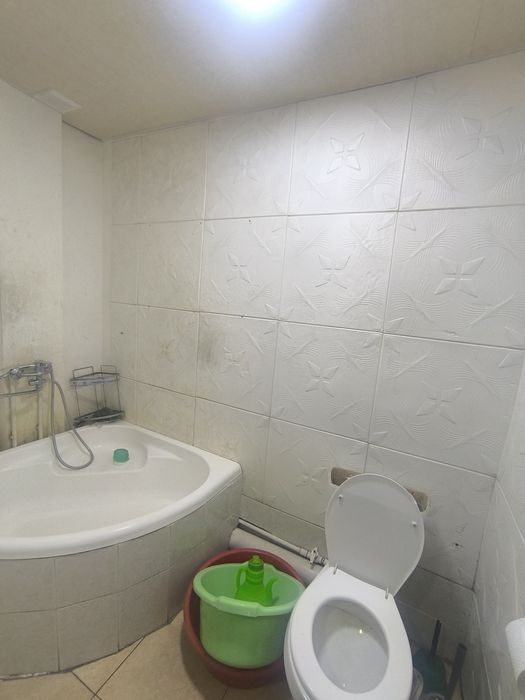 BEZ makler Sergeli Quruvchi metrodan kvartira 2-xona srochna