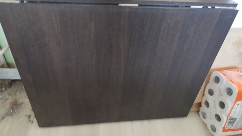Продам стол книжку