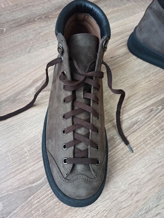 Мъжки боти набук