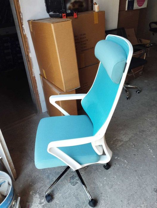 Продается офисное кресло BECO для офиса и для дома от первых рук.