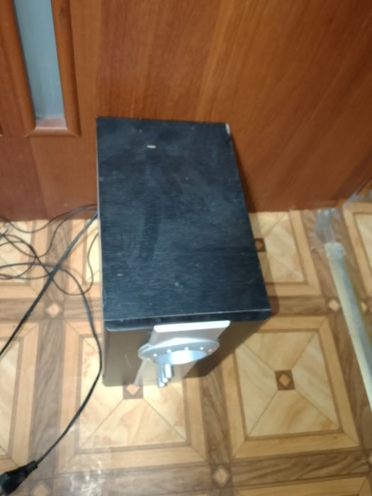 Продам  1  Колонку на 220 вольт за 2500 тг.