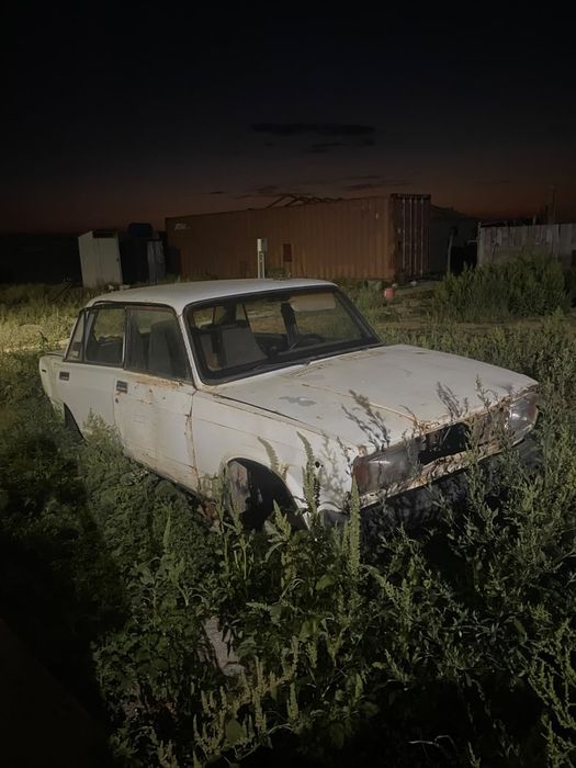 Продам жигули на разбор 2004 года