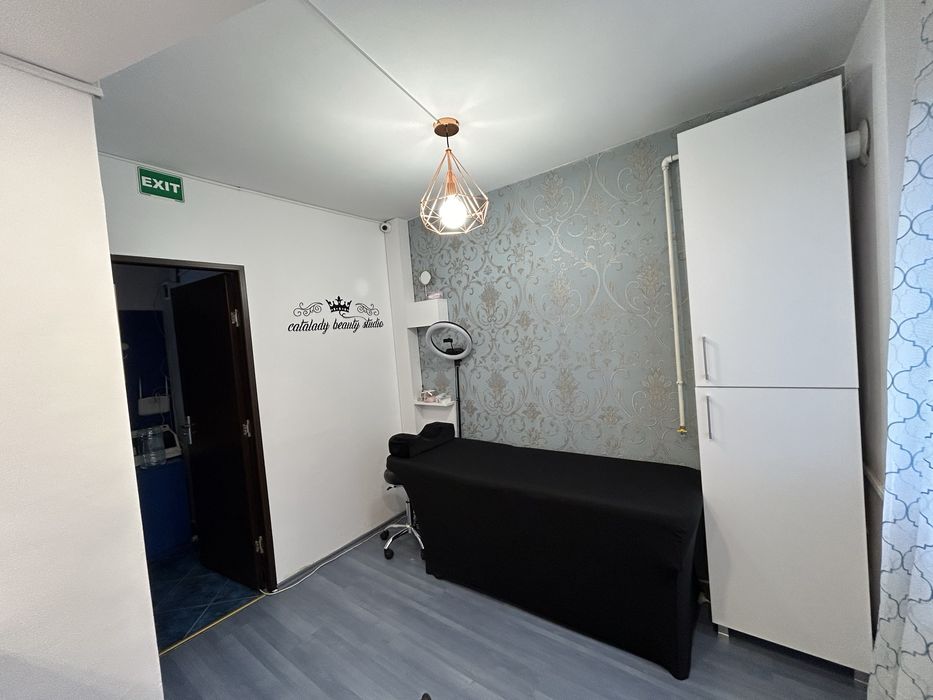 Inchiriesz salon de infrumusetare(coafor,manichiura,cosmetica)