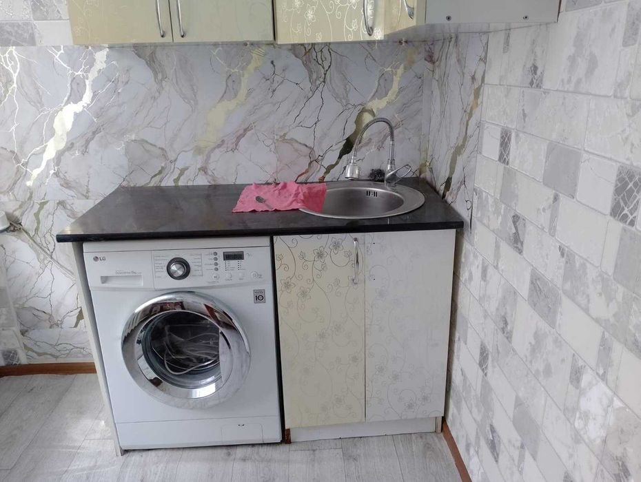 Продам квартиру 2 ком Айым