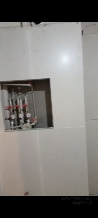 Кафельщик кафель жабыстырамыз