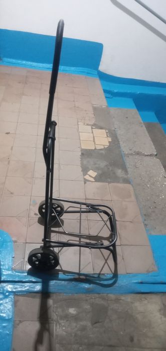 Продам тележку б/у на колёсах