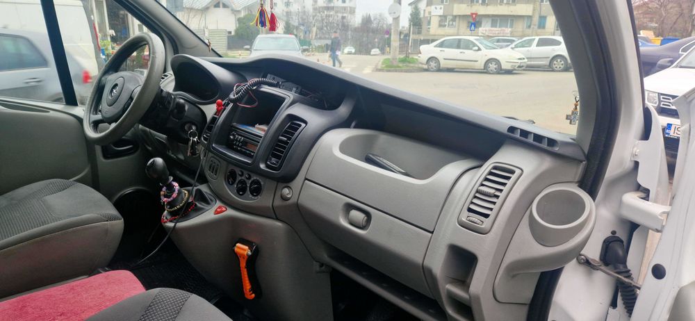 Opel Vivaro 2.0 2012