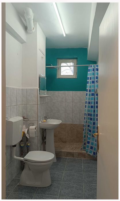 Ap zona Magheru  3 cam decomandate  la parter - Oradea