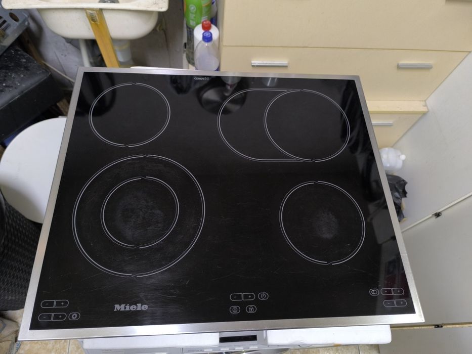 Керамичен плот Miele KM 547 EDST