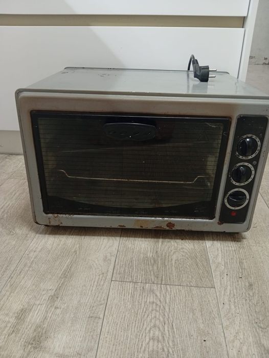 Продам духовку б/у
