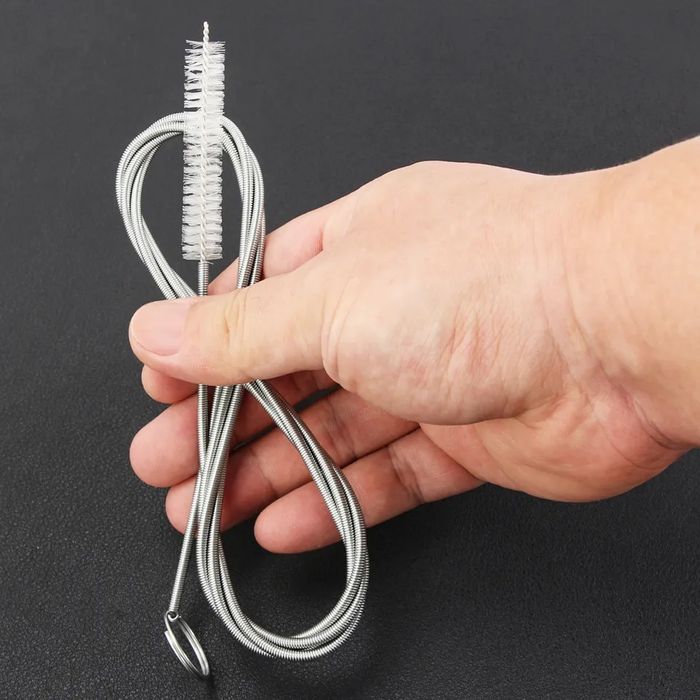 Инструмент за отпушване на автомобилни дренажни канали