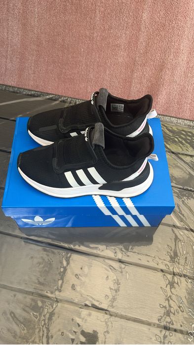 Adidasi dama marimea 35,5 diferite modele