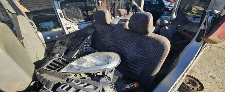 Aripa fata stanga Renault Trafic a 2-a generatie (facelift)