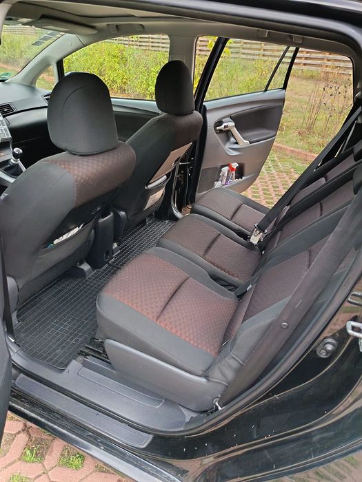 Toyota verso benzina