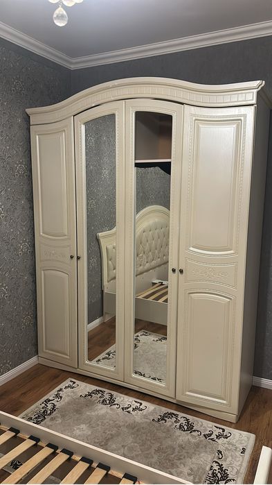 Кроват и шкаф самовывоз