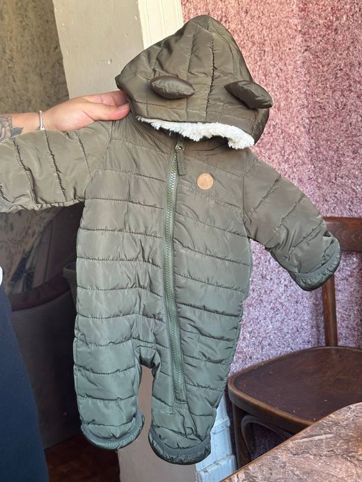 Продам детский комбинезон