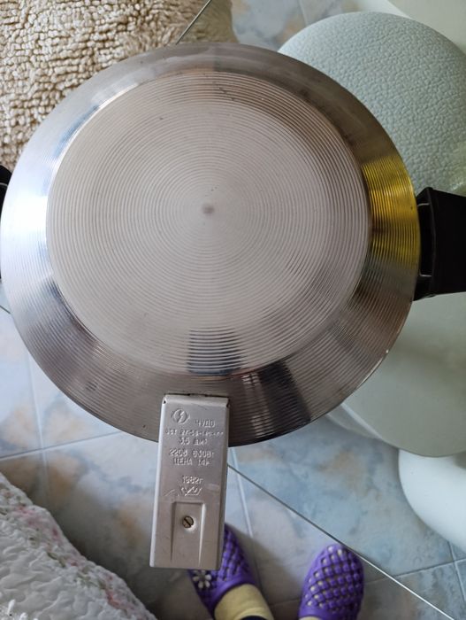 Електрически тенджера