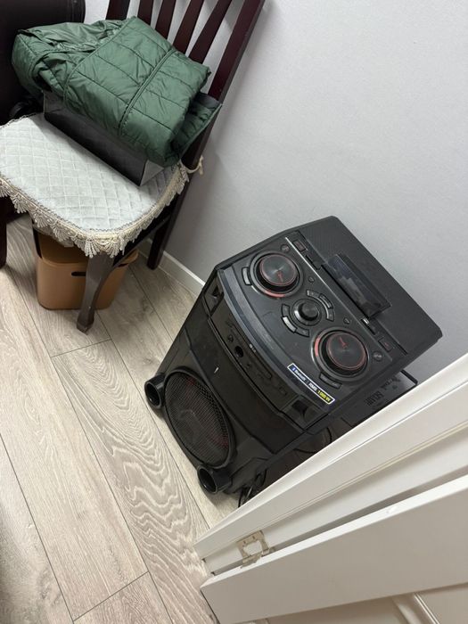 Музыкальный центр