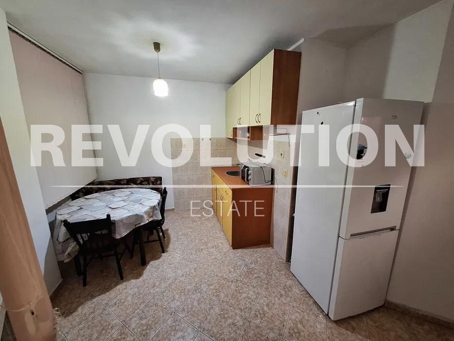 Дава се под наем Тристаен апартамент в Варна, Център - 60 кв.м за 450 € - Снимка #3