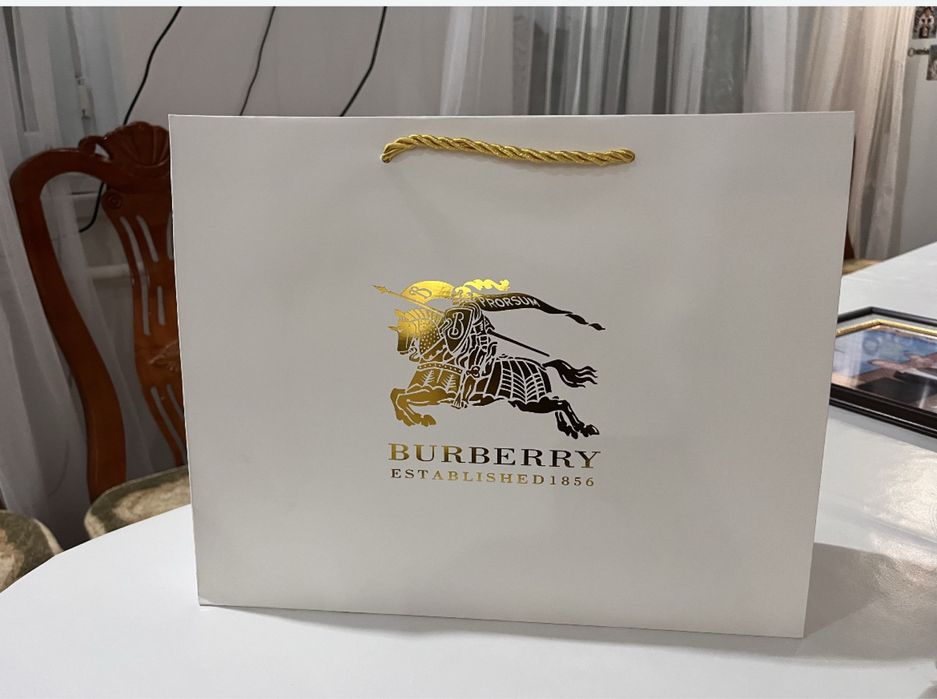 Пакет зара zara подарочный бюрберри h&m