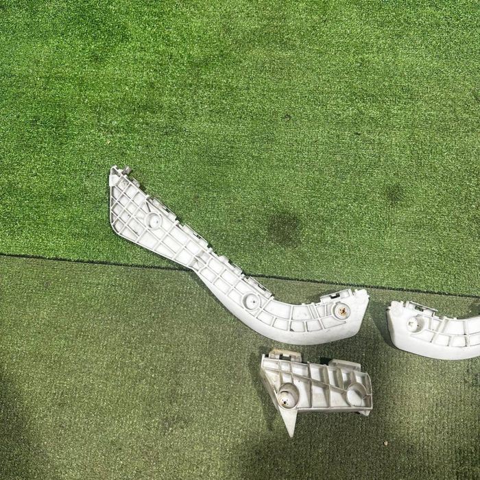 Здание Крепления Toyota Matrix