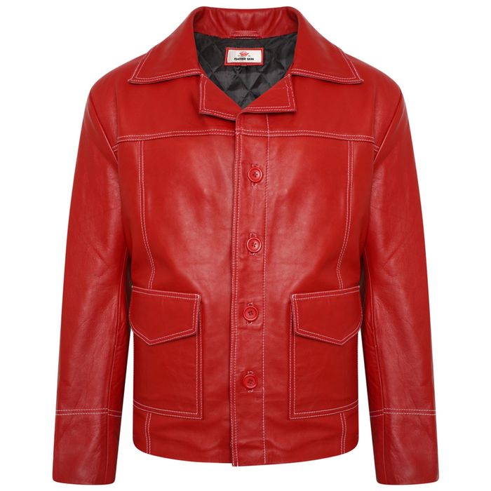 Червено кожено яке.                    Pеплика от филма “Fight club”!