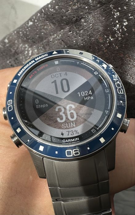 MARQ Garmin Captain TITANIUM Edition American Magic   Sapphire bombat ecran