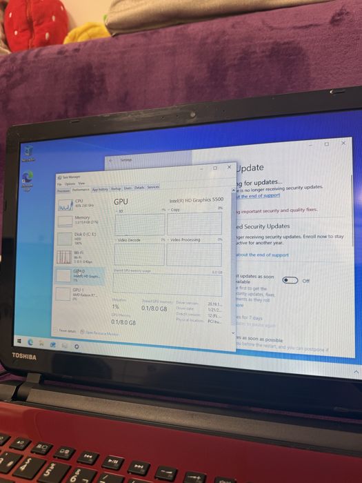 Toshiba i7-5500U 16GB RAM placa video amd M260 de 2GB
