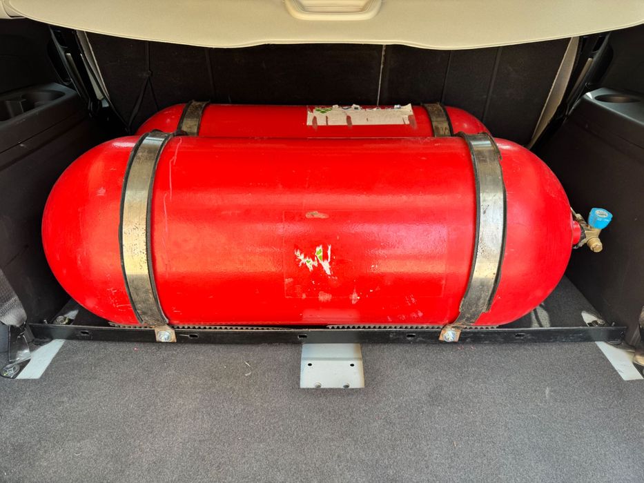 Metan 75l, 3 pokoleniya, baloni va reduktri 2 dona