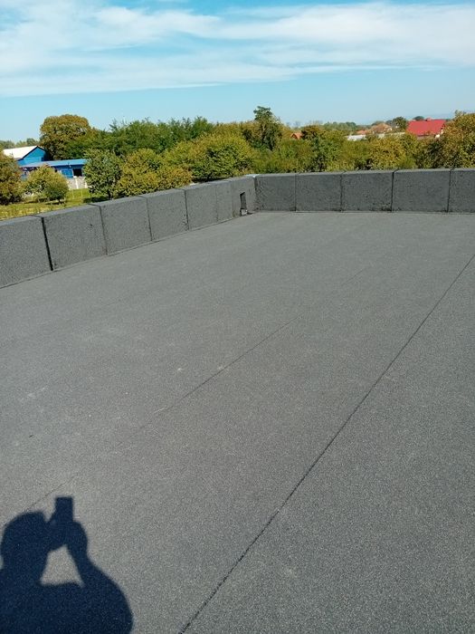 Hidroizolatii acoperise bloc ,hale,terase cu membrana bituminoasa...