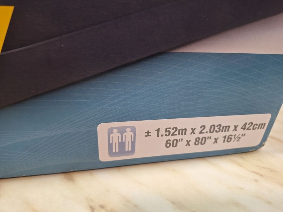 Надуваем матрак Intex