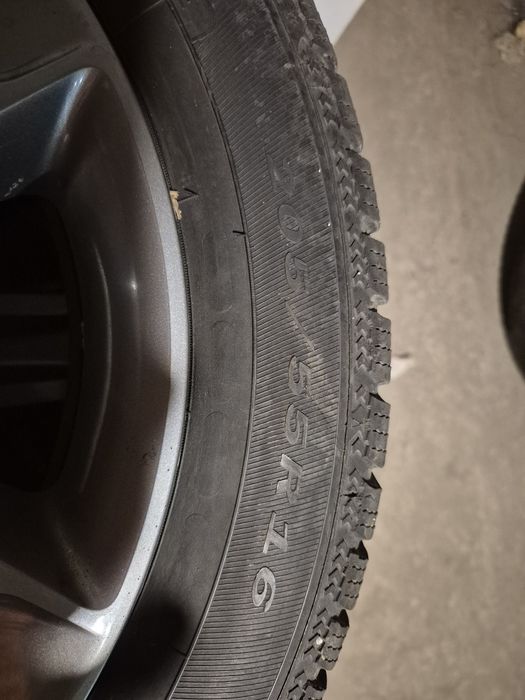Jante cu anvelope M+S Dacia