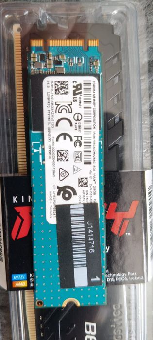 Okazie ‼️ SSD m.2 de 256GB nVME cu Windows 10!