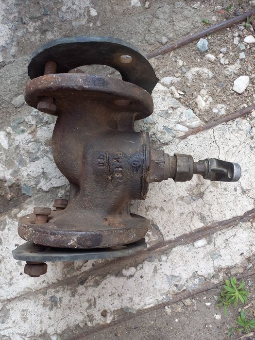 Продам кран на 40.