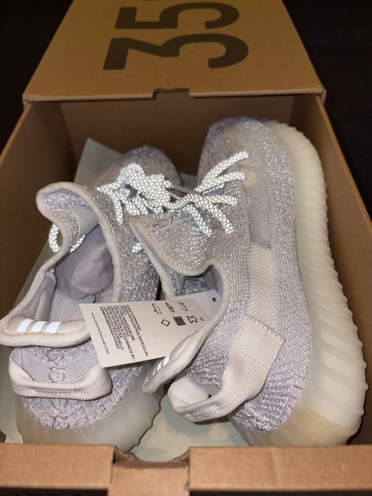 Yeezy Boost 350 v2 Static ‘42 2/3’